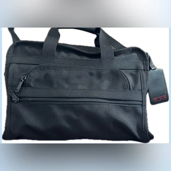 TUMI Weekender, EUC - Picture 4 of 6